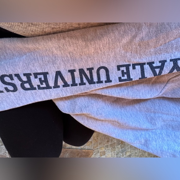 Yale university Gray Sweater - Picture 4 of 4